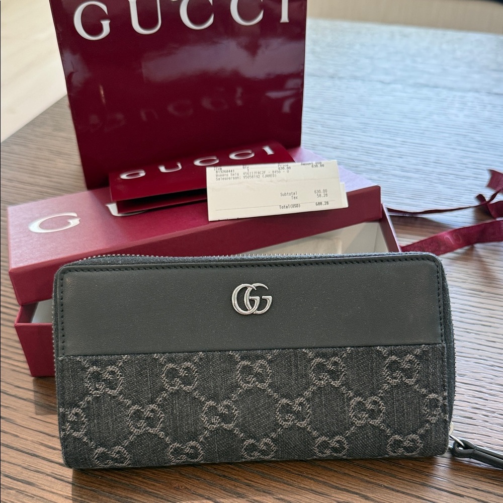 Gucci Black GG Monogram Denim and Black Leather Zip Wallet with Silver Logo